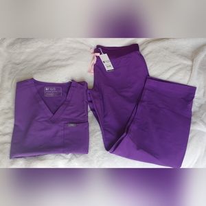 Medium purple figs set